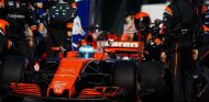 Alonso estuvo cerca de terminar el GP de Australia - SoyMotor