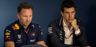 Mercedes siente la impotencia de Red Bull en 2014 ante Ferrari - SoyMotor.com