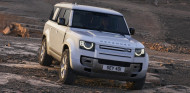 Land Rover Defender: la versión de ocho plazas ya es una realidad - SoyMotor.com