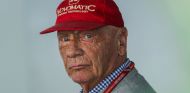 Lauda, contra el halo: "Destruye el ADN de un Fórmula 1, es un error"