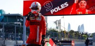 Leclerc aprovecha un rebufo para llevarse la Pole en Bakú - SoyMotor.com