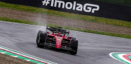 Ferrari domina en mojado en los Libres 1 de Imola con Leclerc primero y Sainz segundo -SoyMotor.com