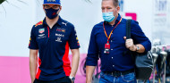 Wolff niega interés en Verstappen: "Él y su séquito están bien en Red Bull" - SoyMotor.com