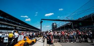 Correr en IndyCar aportará recursos a McLaren en F1, según Brown - SoyMotor.com