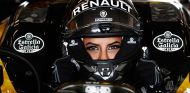 Aseel Al Hamad en un F1 de Renault - SoyMotor.com