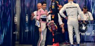 Verstappen cumple con su segundo día de castigo en Ginebra