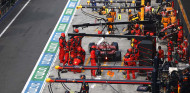 El 'pit-stop' eterno: Ferrari llamó a Sainz cuando estaba en la última curva - SoyMotor.com