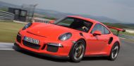 Porsche nos guarda la sorpresa del 911 R, el último exponente atmosférico - SoyMotor