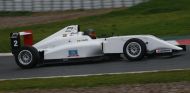 Guillem Pujeu debuta con FA Racing en unos test - LaF1