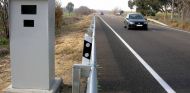 Los radares fijos no serán la solución final para carreteras con falta de mantenimiento - SoyMotor.com