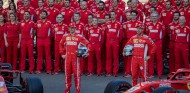Kimi Räikkönen y Sebastian Vettel en Yas Marina - SoyMotor.com