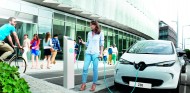 Las ayudas para comprar coches eléctricos y a gas no bastan para incentivar el mercado - SoyMotor.com