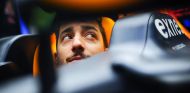 Daniel Ricciardo en los test de pretemporada - LaF1