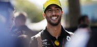 Ricciardo, sobre seguir en Renault: "Quisiera esperar a hablar, pero julio es demasiado tarde" - SoyMotor.com