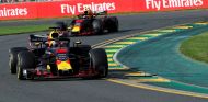 Daniel Ricciardo por delante de Max Verstappen – SoyMotor.com