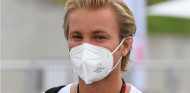 Rosberg, apartado del paddock de F1 por no vacunarse contra la covid-19 - SoyMotor.com