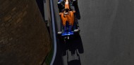 Sainz: "El segundo de margen de mejora del McLaren no es sólo por el chasis" - SoyMotor.com