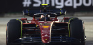 Sainz lidera unos Libres 2 de Singapur con poco rodaje para Verstappen y Leclerc - SoyMotor.com
