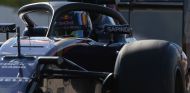 Carlos Sainz y su Toro Rosso de 2016 con el Halo - SoyMotor.com