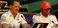 Michael Schumacher (izq.) y Lewis Hamilton (der.) – SoyMotor.com
