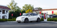 Tesla ya tiene 50 estaciones de Supercargadores en España - SoyMotor.com