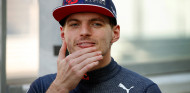 La prensa británica escribe una carta a Verstappen: "Por favor, no lo hagas" - SoyMotor.com