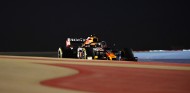 Verstappen sigue al frente en los Libres 2 de Baréin; Sainz cuarto - SoyMotor.com