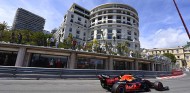 Verstappen se 'reconcilia' con Mónaco y Sainz es segundo; debacle de Mercedes - SoyMotor.com