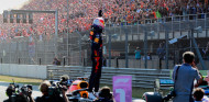Verstappen celebra su Pole en casa: "Espero rematar mañana" - SoyMotor.com