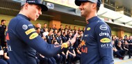 Max Verstappen y Daniel Ricciardo en Yas Marina - SoyMotor.com