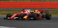 Verstappen: "No me tomo ninguna de las quejas de Vettel en serio" - SoyMotor.com
