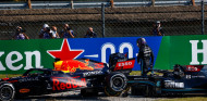 Wolff acusa a Verstappen de chocar a Hamilton a propósito - SoyMotor.com