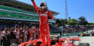 Vettel celebra su victoria en Interlagos - SoyMotor.com