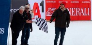 Vettel y Ecclestone, directores de la carrera que nunca se perdía Lauda  - SoyMotor.com