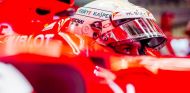 Sebastian Vettel subido en el SF15-T - LaF1