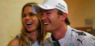 Vivian y Nico Rosberg en Yas Marina - SoyMotor.com