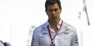 Wolff: "Quizá no veíamos a Lewis tan incómodo desde Singapur 2015"