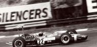 Jo Siffert en Brands Hatch en 1968 - SoyMotor.com