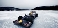 Red Bull en un lago helado de Canadá - SoyMotor.com