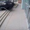 Un Tesla Model 3 atraviesa la fachada de un edificio en Columbus - SoyMotor.com