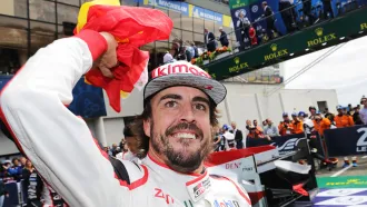 24_horas_le_mans_toyota_alonso_23.jpg