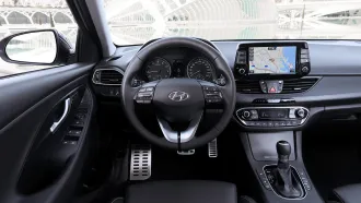 Hyundai-i30-Fastback-Interior-(1).jpg
