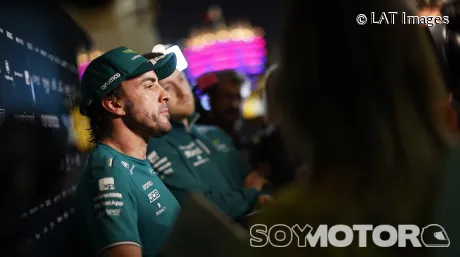 Alonso, sobre su simulación de carrera: "Fuimos más rápidos que Ferrari" - SoyMotor.com