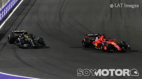 Lewis Hamilton y Charles Leclerc en Yeda
