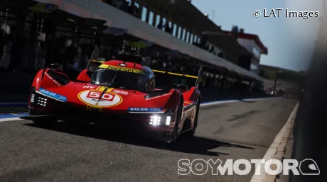 El Ferrari de Miguel Molina, Antonio Fuoco y Niklas Nielsen en Portimao