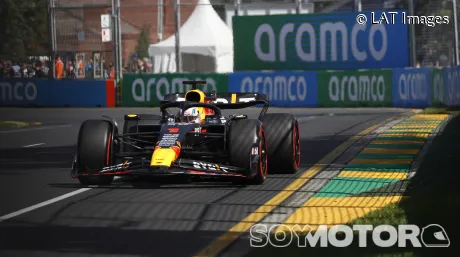 Verstappen lidera los Libres 3 de Australia con Alonso a una décima - SoyMotor.com