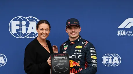 Verstappen, Pole en Australia y error de Pérez; Alonso, cuarto - SoyMotor.com