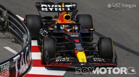 Verstappen lidera unos Libres 2 de Mónaco con accidente de Sainz - SoyMotor.com