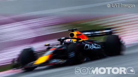 Verstappen lidera los Libres 3 de España antes de la llegada de la lluvia - SoyMotor.com
