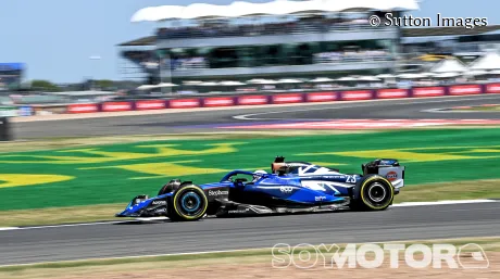 Williams brilla en los libres de Silverstone y espera "que mañana se mantenga seco" - SoyMotor.com